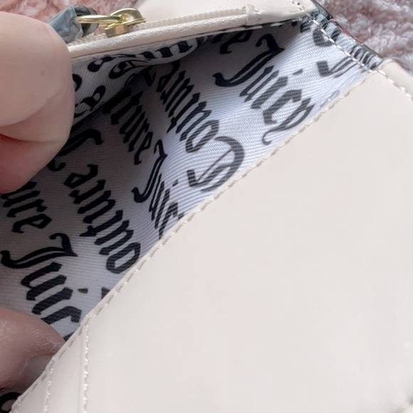 JUICY COUTURE BLACK WITH PINK FLOWERS WALLET - WRISTLET-CROSSBODY - Picture 8 of 10